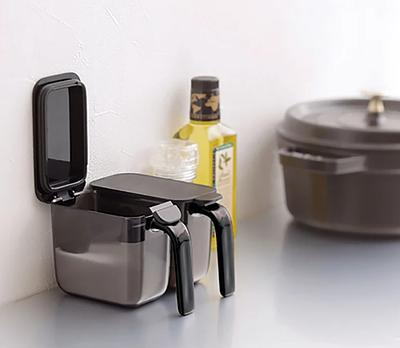 Marna Salt Sugar Container Black - Image 3